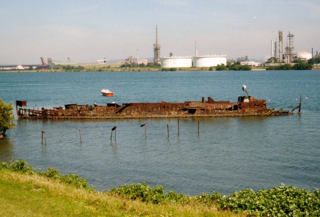 North Stockton Ship Graveyard, Newcastle, New South Wales (Nathan Richards Collection).