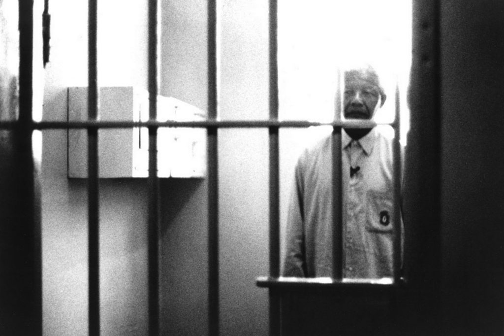 nelson-mandela-visiting-his-former-prison-cell-at-robben-island-11465391