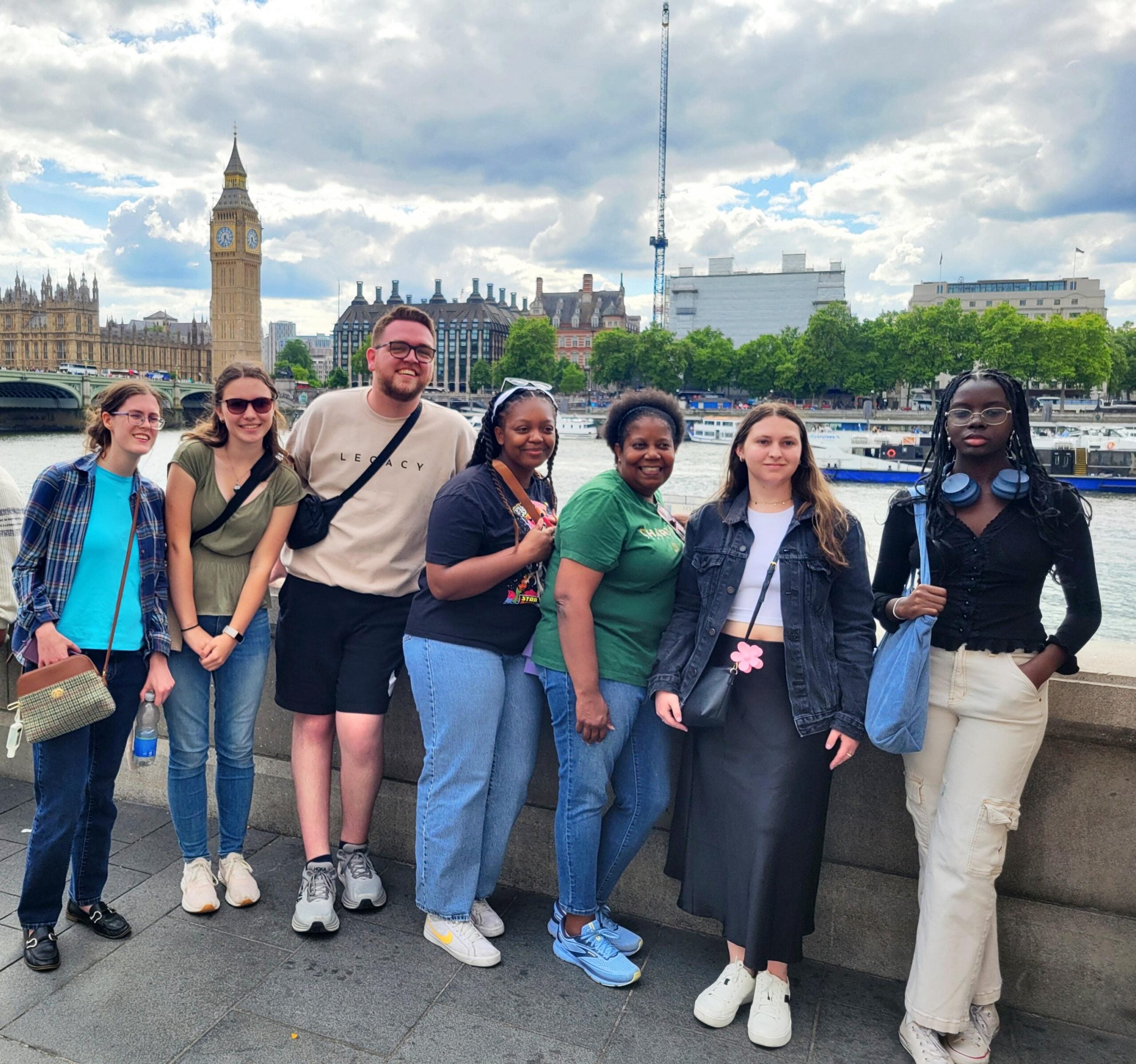 Students Explore London